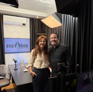 Davi Paes e Lima, estrategista de comunicação, discutindo o papel da assessoria de imprensa na era da Inteligência Artificial.